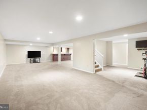 10 Meyer Point Court, Potomac MD 20854