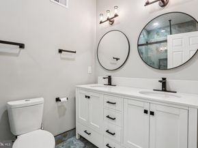 2225 N Waterloo Street, Philadelphia PA 19133