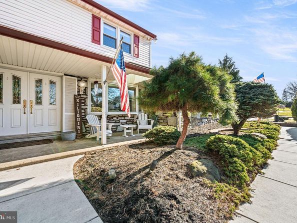 947 Barnswallow Lane, Huntingdon Valley PA 19006