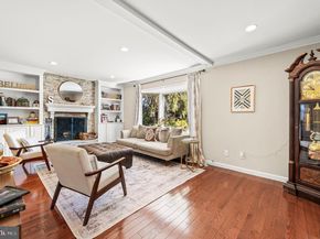 947 Barnswallow Lane, Huntingdon Valley PA 19006