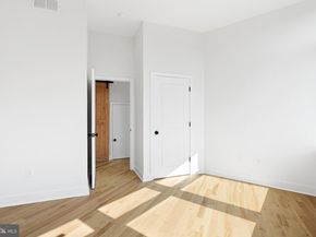 1021 S Saint Bernard Street, Philadelphia PA 19143