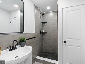 1021 S Saint Bernard Street, Philadelphia PA 19143