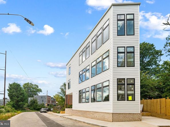 1021 S Saint Bernard Street, Philadelphia PA 19143