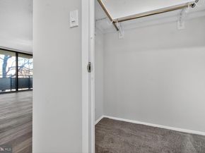 5225 Pooks Hill Road 422N, Bethesda MD 20814