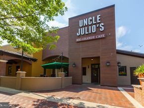 5225 Pooks Hill Road 422N, Bethesda MD 20814