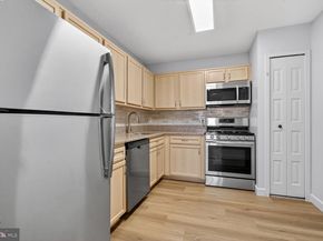 5225 Pooks Hill Road 422N, Bethesda MD 20814