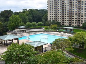 5225 Pooks Hill Road 422N, Bethesda MD 20814