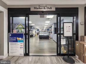 5225 Pooks Hill Road 422N, Bethesda MD 20814