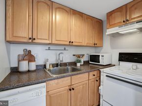 1133 13TH Street NW 704, Washington DC 20005