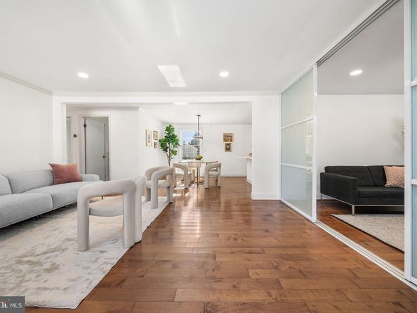 5208 8TH Road N, Arlington VA 22205