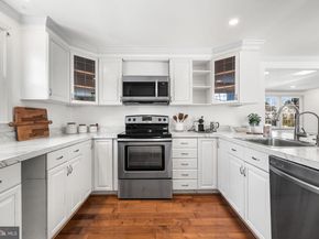 5208 8TH Road N, Arlington VA 22205