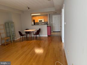 2726 Gallows Road 915, Vienna VA 22180