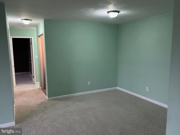 545 Florida Avenue 203, Herndon VA 20170