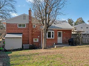 98 S Iris Street S, Alexandria VA 22304