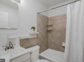 98 S Iris Street S, Alexandria VA 22304