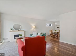 98 S Iris Street S, Alexandria VA 22304