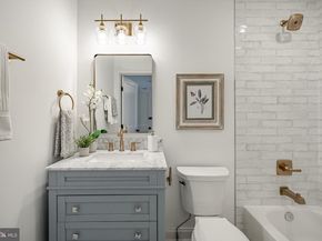 1427 Sugartown Road, Berwyn PA 19312