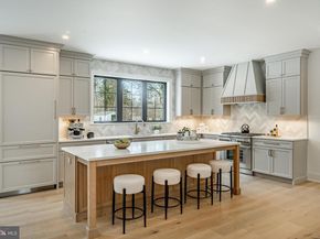 1427 Sugartown Road, Berwyn PA 19312