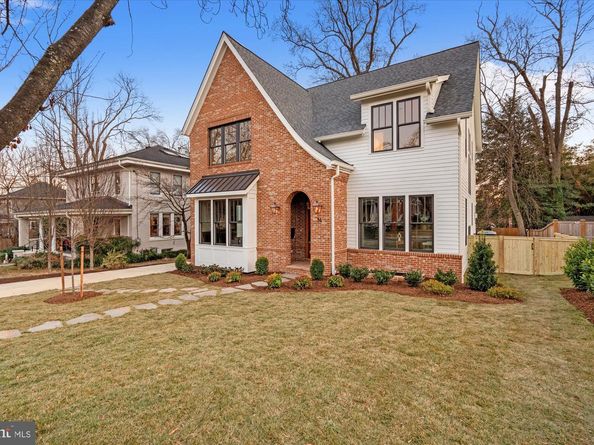 14 W Bellefonte Avenue, Alexandria VA 22301