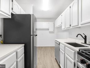 7374 Route 29 74/102, Falls Church VA 22046