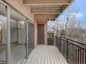 7374 Route 29 74/102, Falls Church VA 22046