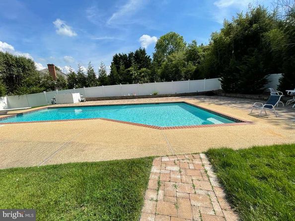 9304 Bells Mill Road, Potomac MD 20854