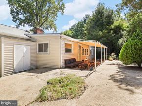 2512 N Granada Street, Arlington VA 22207