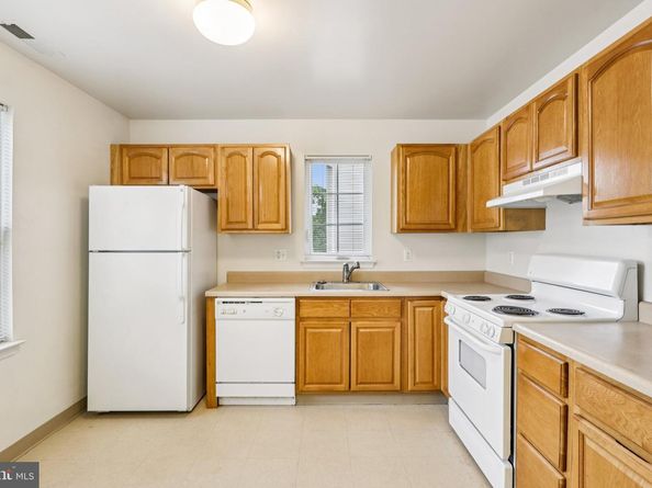 3716 Merrick Road, Philadelphia PA 19129