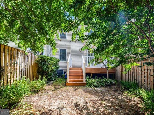 10346 Granite Creek Lane, Oakton VA 22124