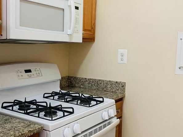 522 21st Street NW 213, Washington DC 20006