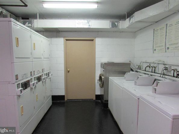 522 21st Street NW 213, Washington DC 20006