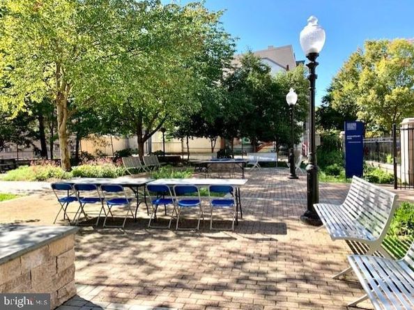 522 21st Street NW 213, Washington DC 20006