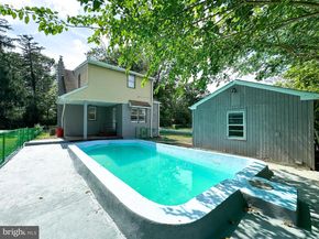 2191 Dunksferry Road, Bensalem PA 19020
