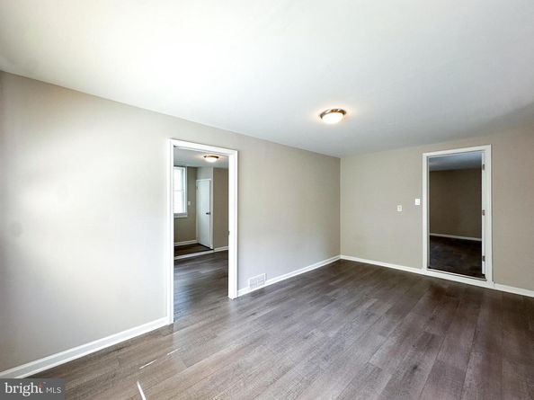 2191 Dunksferry Road, Bensalem PA 19020