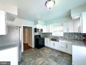 2191 Dunksferry Road, Bensalem PA 19020