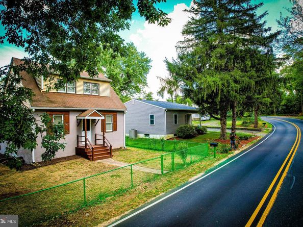 2191 Dunksferry Road, Bensalem PA 19020