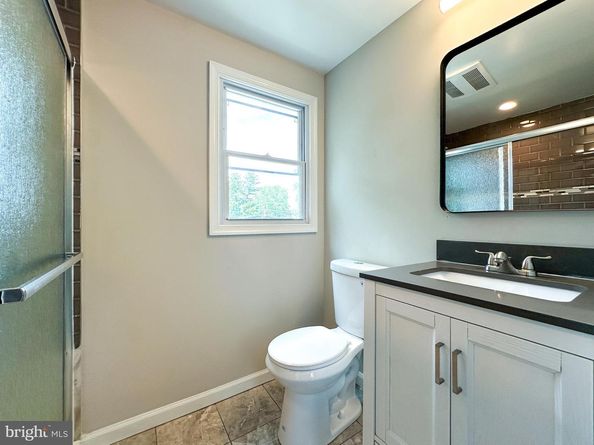 2191 Dunksferry Road, Bensalem PA 19020