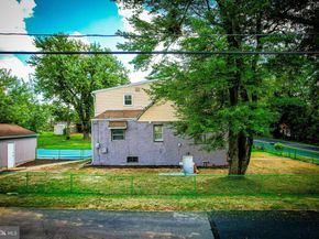 2191 Dunksferry Road, Bensalem PA 19020