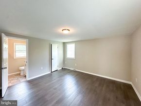 2191 Dunksferry Road, Bensalem PA 19020