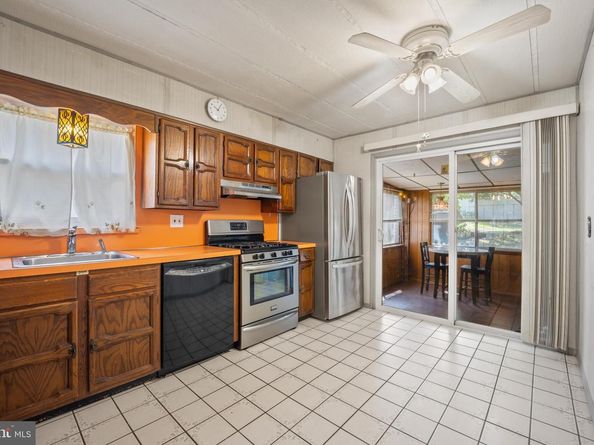 1304 Bullens Lane, Woodlyn PA 19094