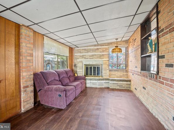 1304 Bullens Lane, Woodlyn PA 19094