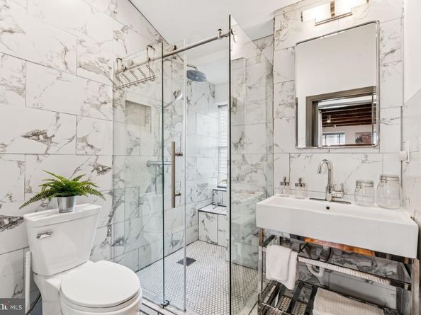 1318 S Warnock Street, Philadelphia PA 19147