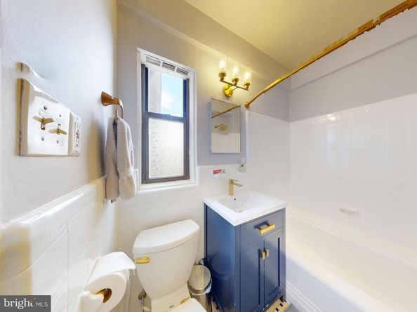 1 Scott Circle NW 713, Washington DC 20036