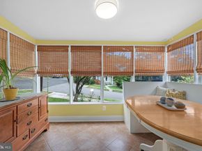 1130 17TH Street S, Arlington VA 22202