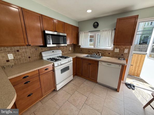 2342 Tasker Street, Philadelphia PA 19145