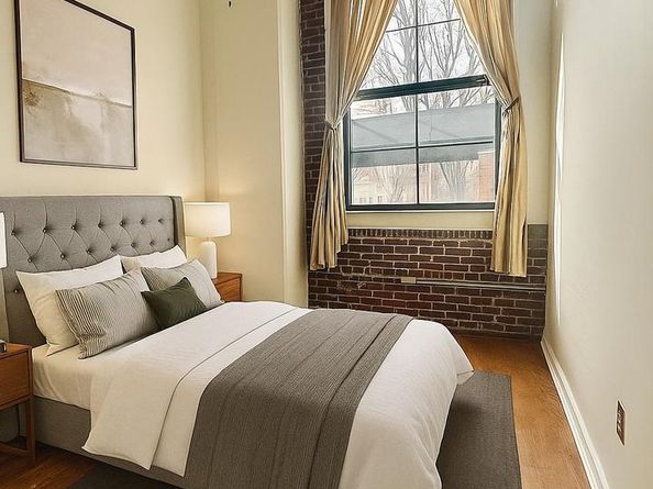 315 New Street 120, Philadelphia PA 19106