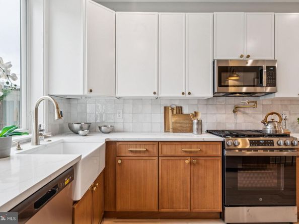 2013 E Firth Street, Philadelphia PA 19125