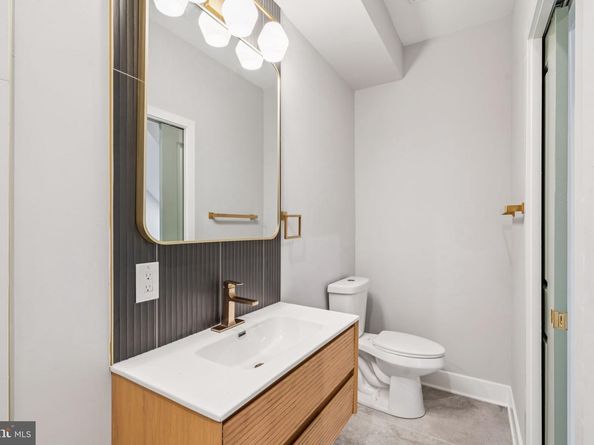 2013 E Firth Street, Philadelphia PA 19125