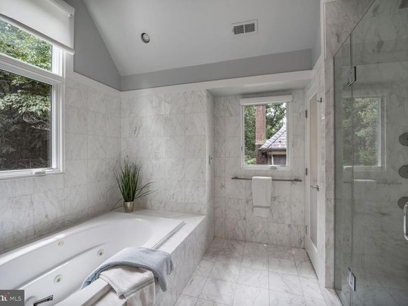 3121 Arizona Avenue NW, Washington DC 20016