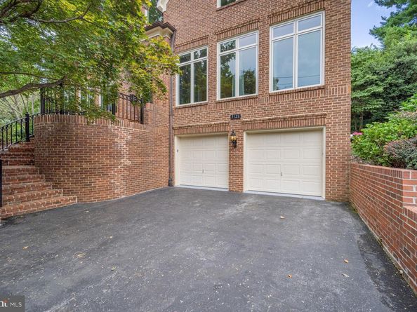 3121 Arizona Avenue NW, Washington DC 20016